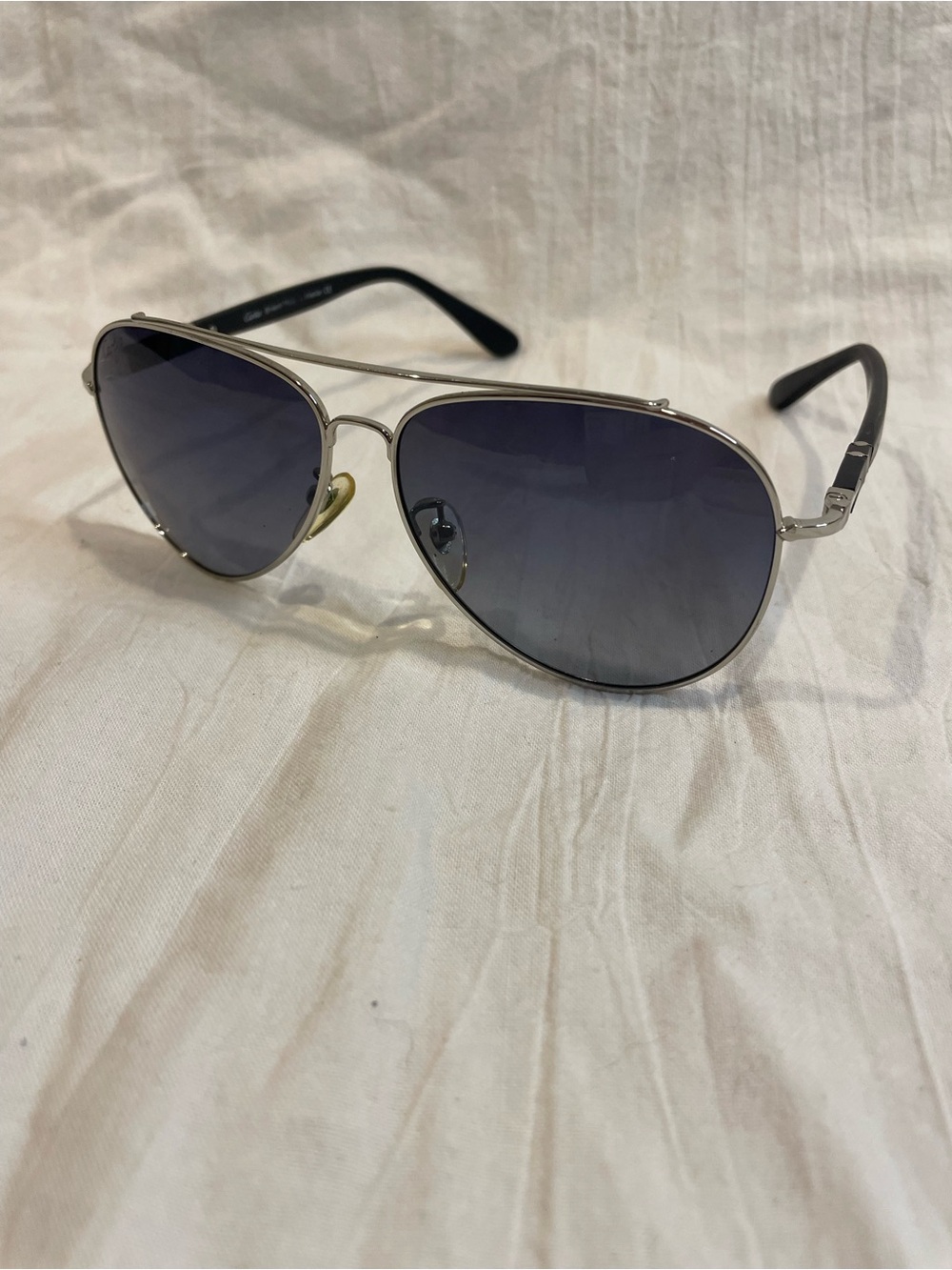 Cartia Polarized Aviator Sunglasses Silver Frame Blue Lenses CA3025S France